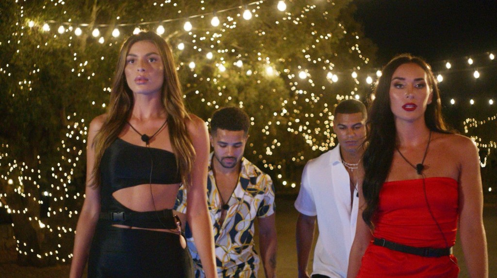 Nathalia Campos, Jamie Allen, Reece Ford and Lacey Edwards on Love Island