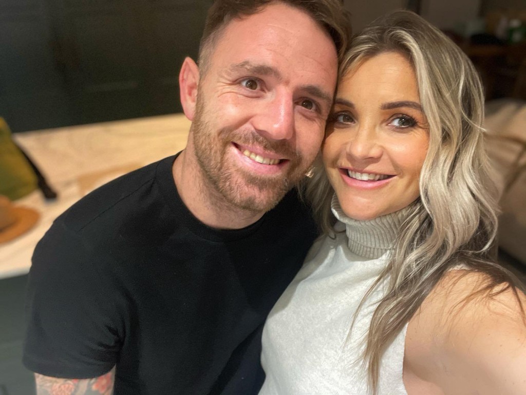 Helen Skelton avoids discussing split from ex-husband after Lorraine Kelly brings up 'rough time'