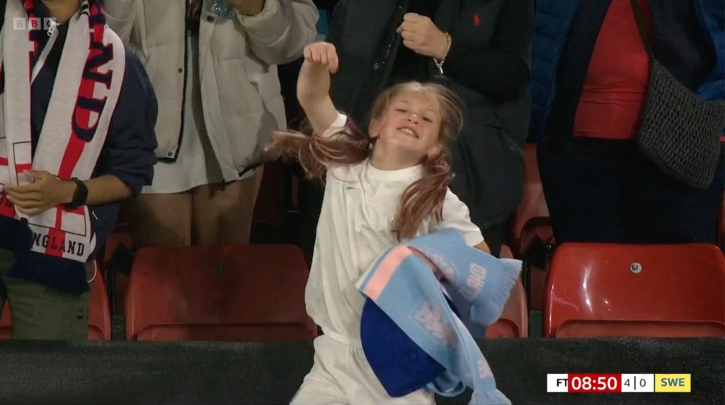Tess Daly dancing at England's Women's Euros game