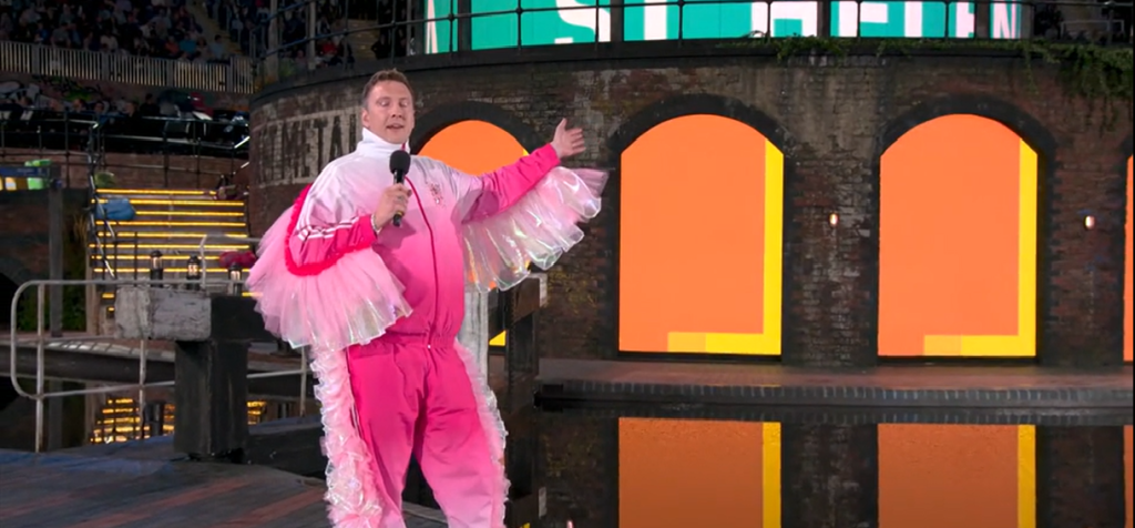 Joe Lycett presenting the Commonwealth Games opening ceremony