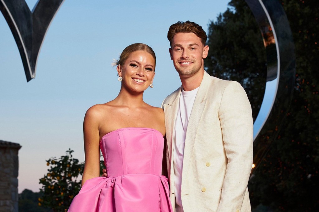 Editorial use only Mandatory Credit: Photo by Matt Frost/ITV/REX/Shutterstock (13060080j) Tasha Ghouri and Andrew Le Page 'Love Island' TV show, Series 8, Episode 57, Live Final, Majorca, Spain - 01 Aug 2022