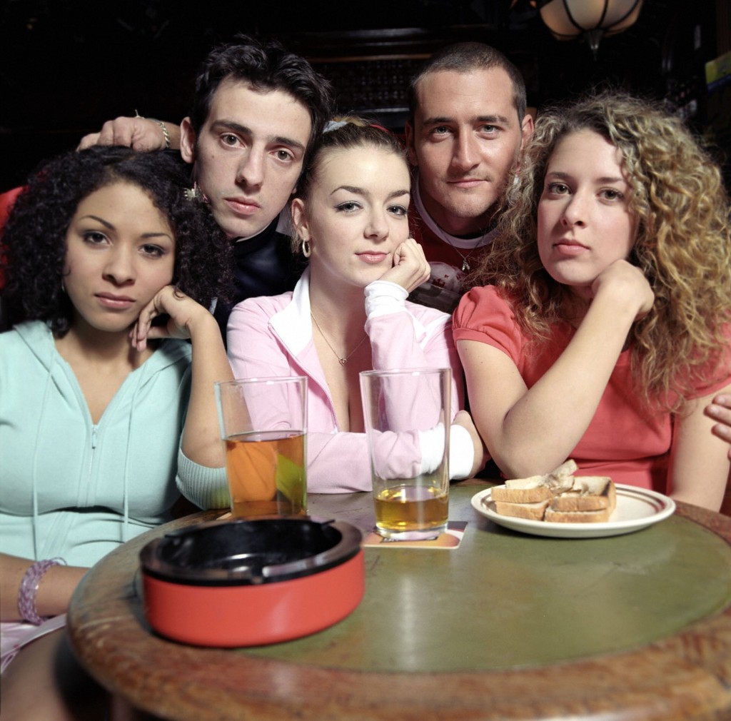 TELEVISION PROGRAMME: TWO PINTS OF LAGER AND A PACKET OF CRISPS... Kathryn Drysdale as Louise, Ralf Little as Jonny, Sheridan Smith as Janet, Will Mellor as Gaz, and Natalie Casey as Donna. WARNING: Use of this copyright image is subject to Terms of Use of BBC Digital Picture Service. In particular, this image may only be used during the publicity period for the purpose of publicising 2 PINTS OF LAGER and provided the BBC is credited. Any use of this image on the internet or for any other purpose whatsoever, including advertising or other commercial uses, requires the prior written approval of the BBC....Kathryn Drysdale as Louise, Ralf Little as Jonny, Sheridan Smith as Janet, Will Mellor as Gaz, and Natalie Casey as Donna.