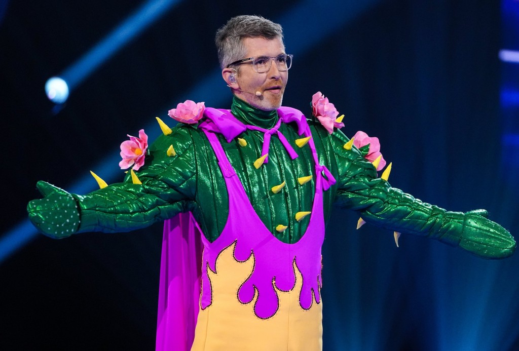From Bandicoot TV The Masked Dancer: SR2: Ep4 on ITV and ITV Hub Pictured: Gareth Malone. This photograph is (C) Bandicoot TV and can only be reproduced for editorial purposes directly in connection with the programme or event mentioned above, or ITV plc. Once made available by ITV plc Picture Desk, this photograph can be reproduced once only up until the transmission [TX] date and no reproduction fee will be charged. Any subsequent usage may incur a fee. This photograph must not be manipulated [excluding basic cropping] in a manner which alters the visual appearance of the person photographed deemed detrimental or inappropriate by ITV plc Picture Desk. This photograph must not be syndicated to any other company, publication or website, or permanently archived, without the express written permission of ITV Picture Desk. Full Terms and conditions are available on the website www.itv.com/presscentre/itvpictures/terms For further information please contact: james.hilder@itv.com