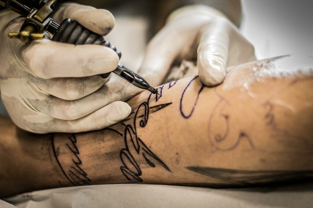 Pros And Cons Of Gambling Tattoos Most people who gamble do it because they enjoy the thrill of the game in real money casinos. For some, that rush is not just about winning money – it’s also about the excitement of taking risks with the best online casino in the UK. And what could be riskier than permanently marking your body with a gambling tattoo?