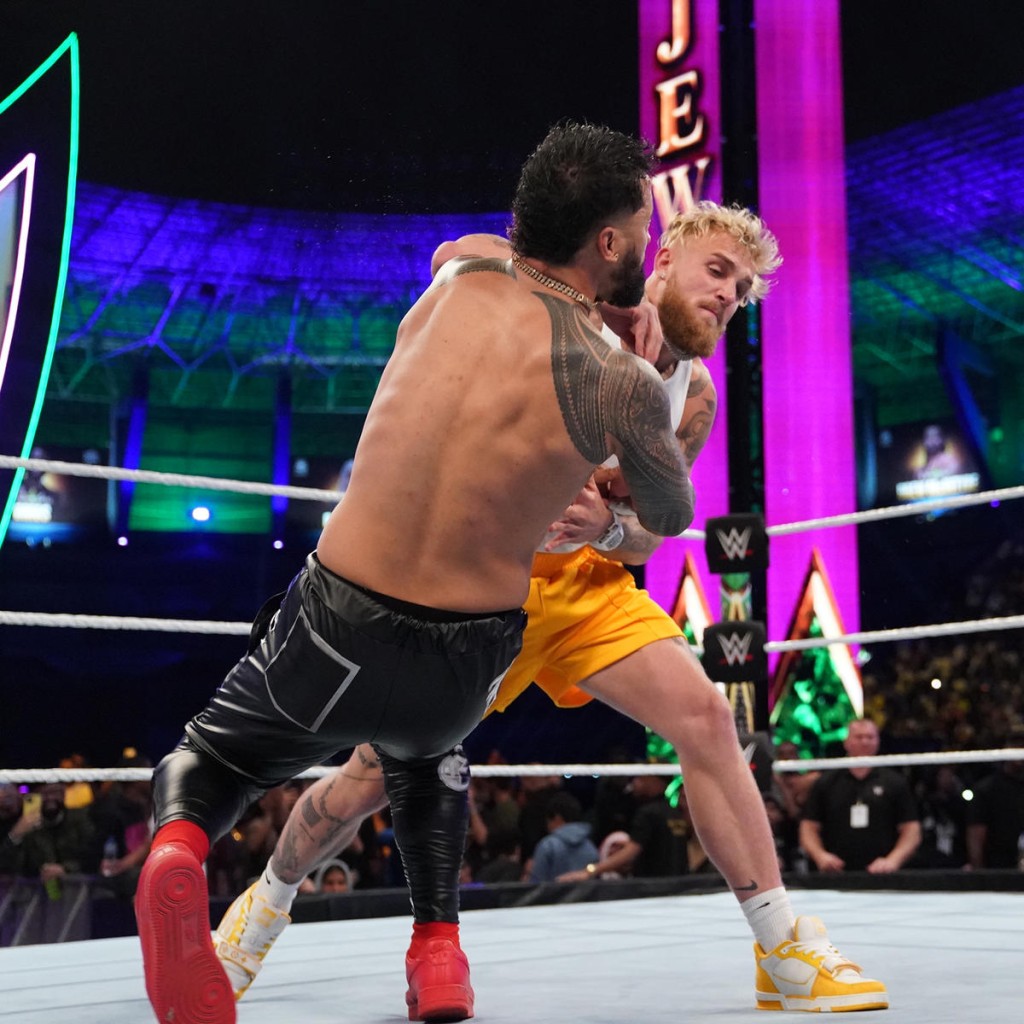 Jake Paul punches Jey Uso at WWE Crown Jewel
