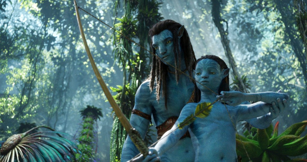 (L-R): Jake Sully and Neteyam in 20th Century Studios' AVATAR: THE WAY OF WATER