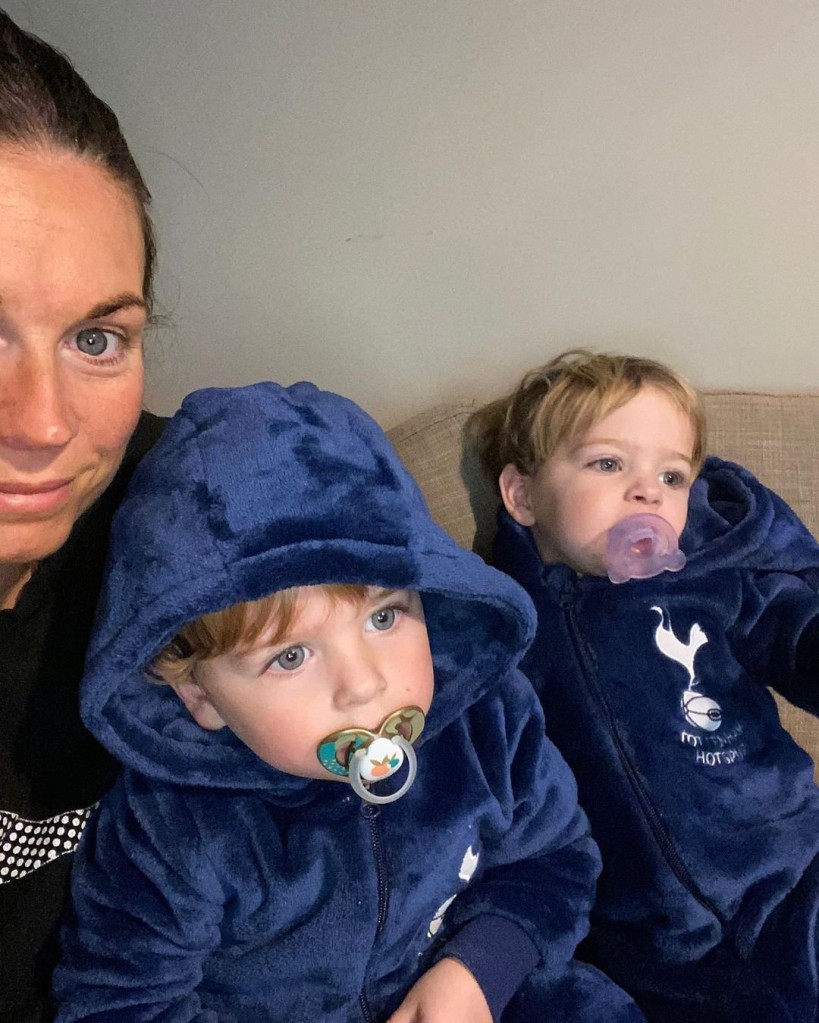 Jessica Holmes with twin sons Rafa and Cormac
