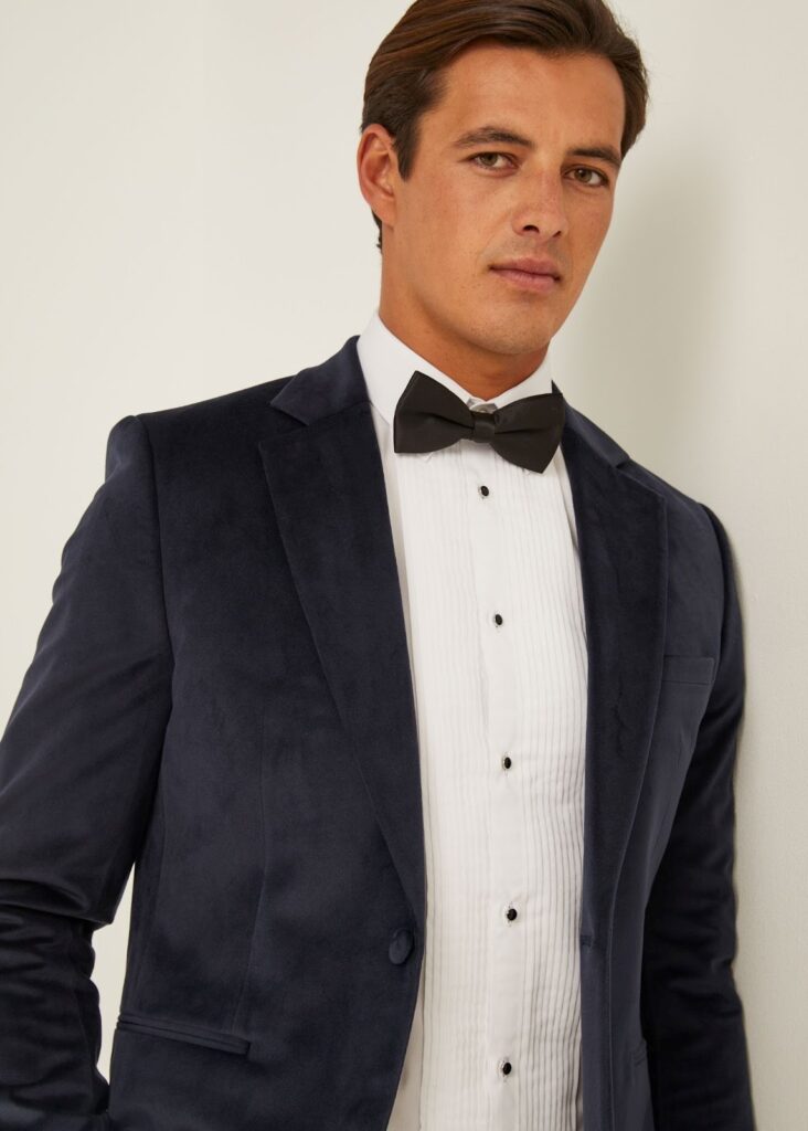 Velvet is BACK, here’s how to wear the trend this festive season My