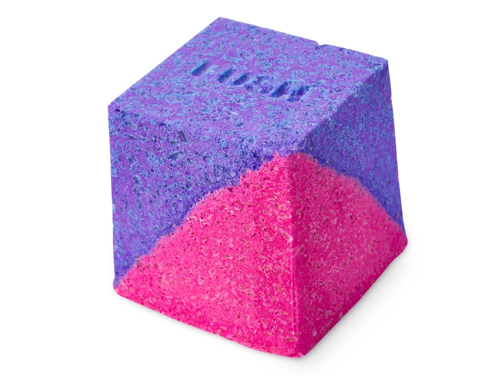 Lush magnesium bath cube