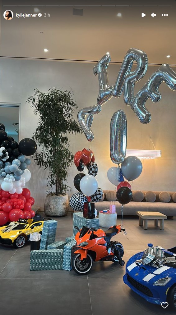 Kylie Jenner Aire birthday Instagram
