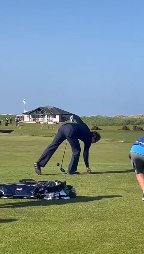 Harry Styles golfing
