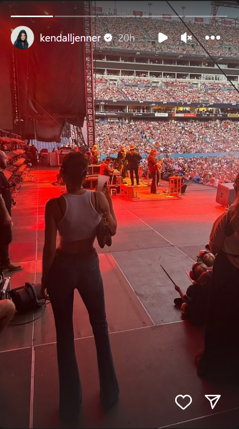 Kendall Jenner 'went too hard' at Chris Stapleton show and snapped heel