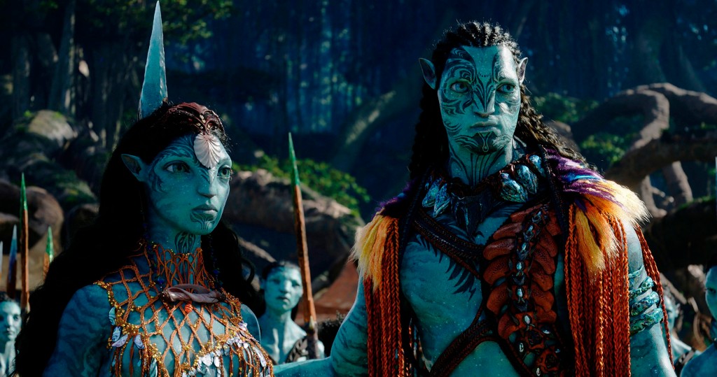 Kate Winslet and Cliff Curtis in Avatar 2: The Way of Water