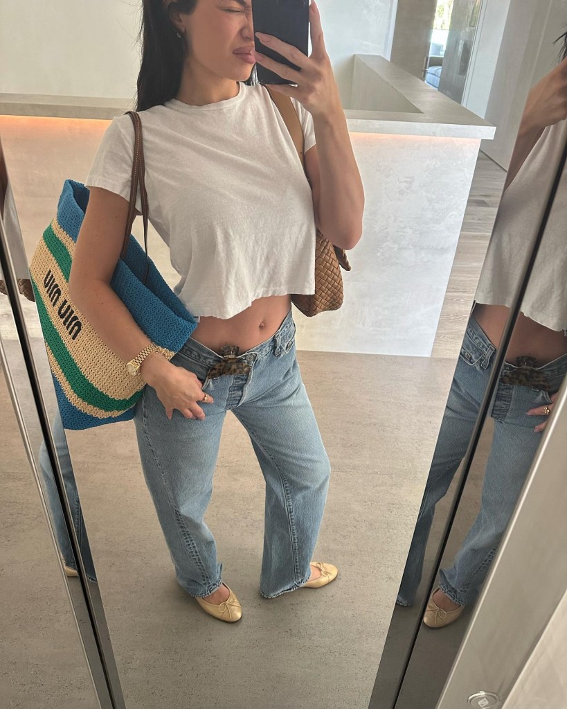Swapping heels for ballet flats? Who *is* she?! (Picture: @kyliejenner, Instagram)