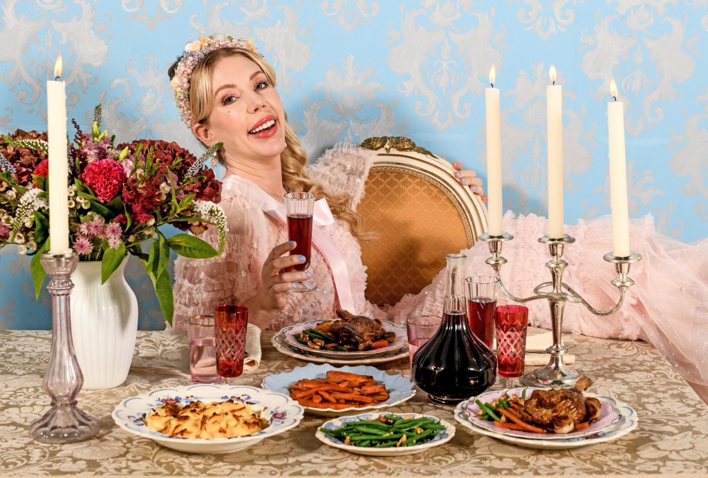 Pictured: Gousto's ambassador, comedian Katherine Ryan recreated mouthwatering moments from Lady and the Tramp and Bridgerton. Three in ten Brits say they have been inspired to cook meals they???ve seen on Netflix shows and other TV and streaming services. New research shows that watching characters cook on top dramas leads many of us to head to the kitchen ourselves in a bid to recreate recipes which wowed on-screen. Indeed, a quarter - 22 per cent - credit TV shows and films with making them more creative cooks. SEE OUR COPY FOR DETAILS. ?? Solent News & Photo Agency UK +44 (0) 2380 458800
