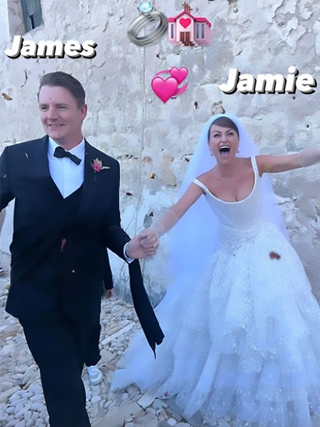 Jaime Winstone secretly marries in sicily with family and A listers